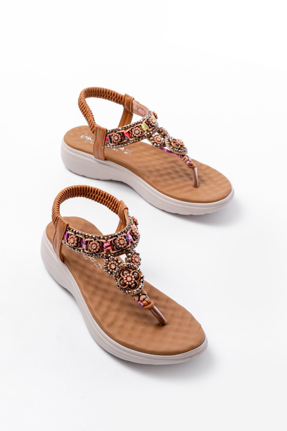 DM-609 Taba Taşlı Arka Lastikli Parmak Arası Kadın Sandalet