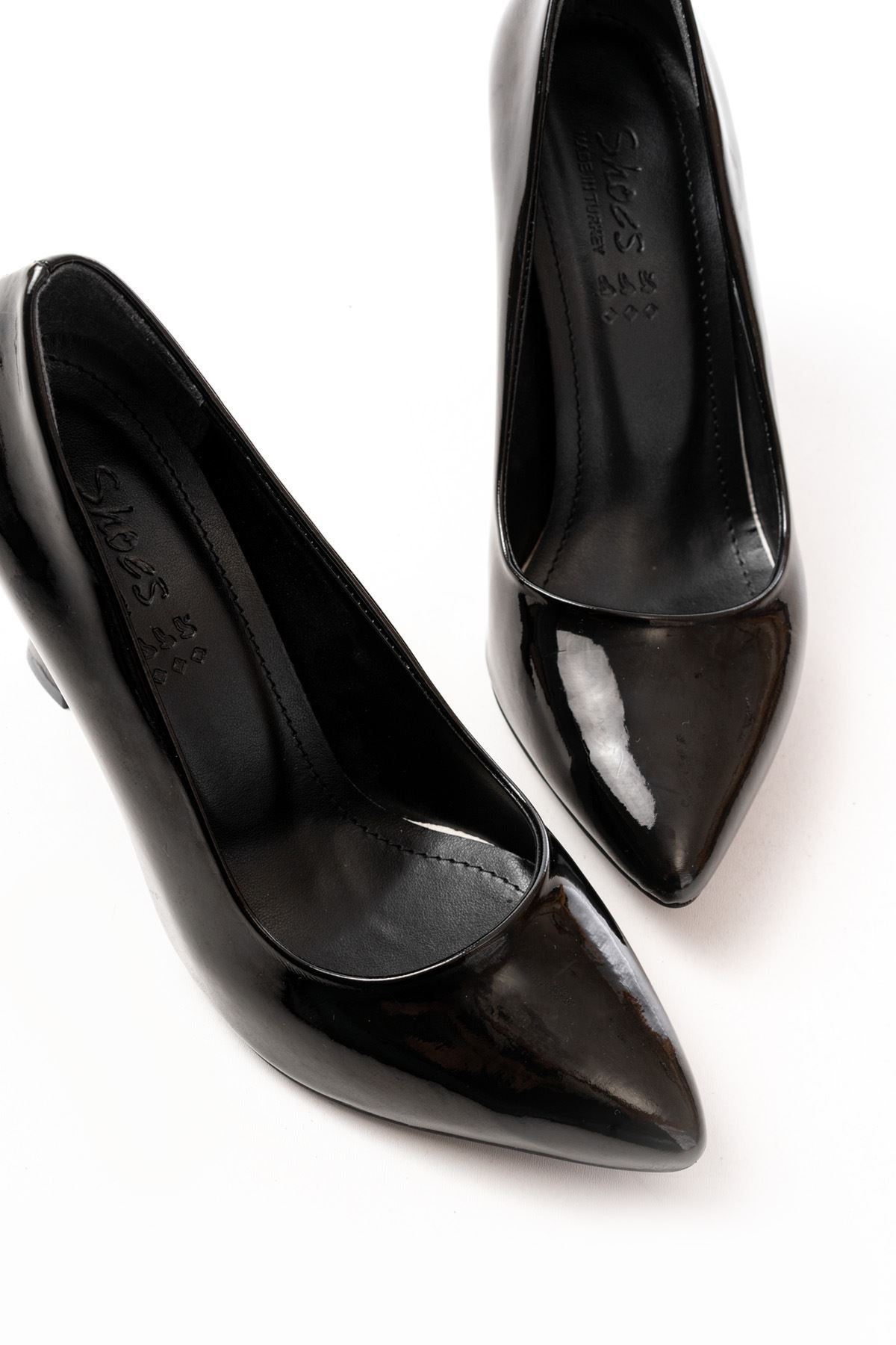 ST-001 Siyah Rugan Günlük 9 cm Topuklu Bayan Stiletto Ayakkabı