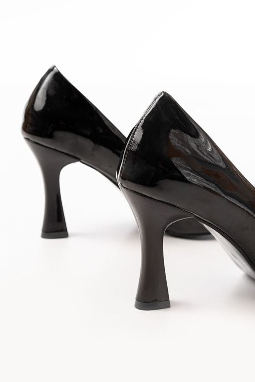 ST-001 Siyah Rugan Günlük 9 cm Topuklu Bayan Stiletto Ayakkabı
