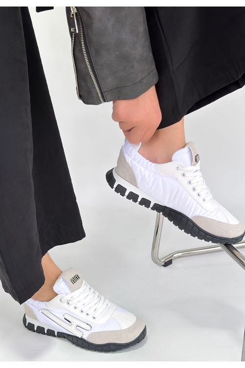 Huer Beyaz Nubuk Bağcıklı Spor Ayakkabı