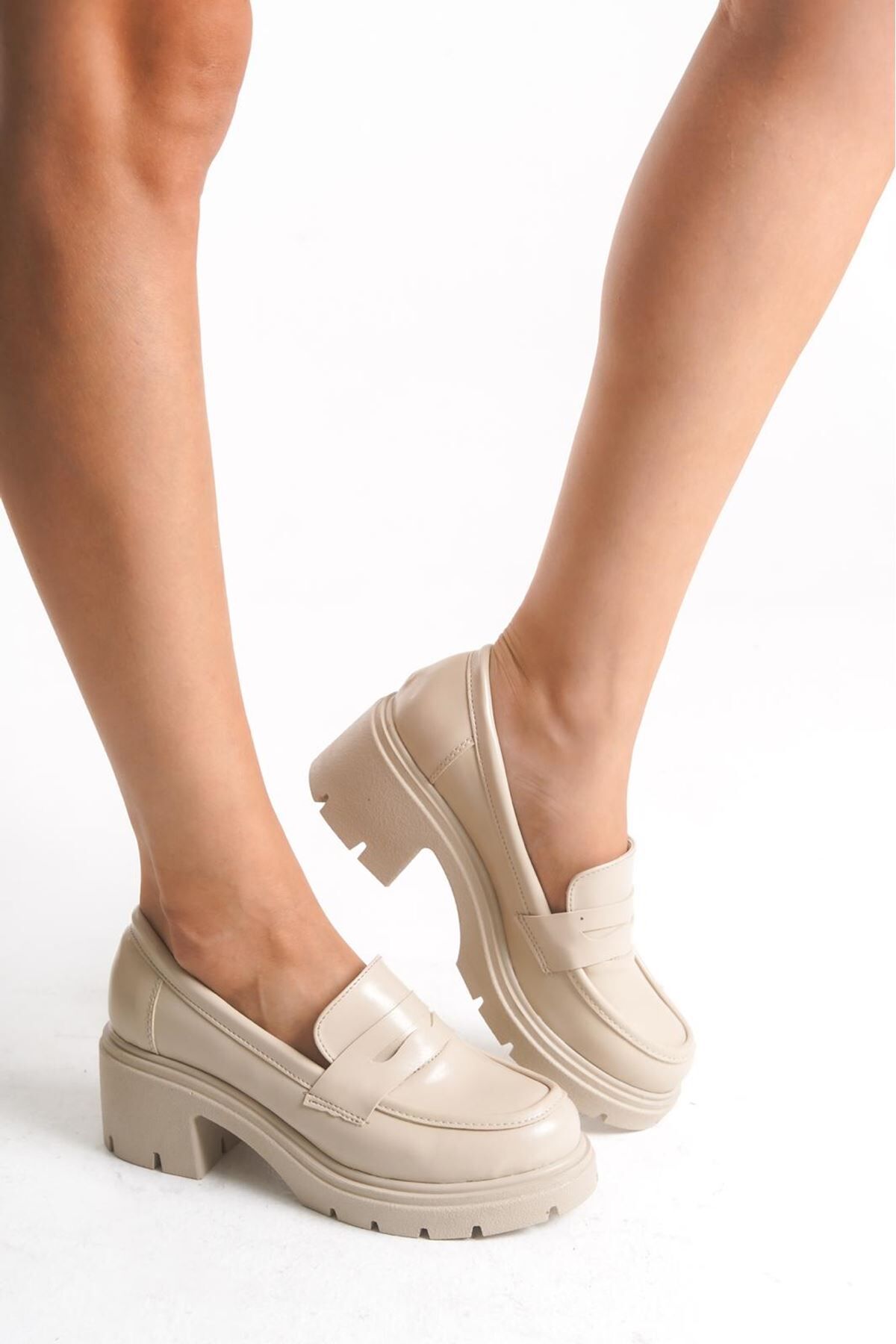 K-706 Bej Kırışık Rugan Yüksek Tabanlı Loafer Ayakkabı