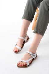 205-090 Beyaz Hakiki Deri Tokalı Kadın Sandalet