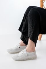 S-365  Beyaz Desenli Hakiki Deri Şeffaf Taban Kadın Spor Ayakkabı