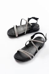 1001-1105 Siyah Gümüş Taşlı Günlük Kadın Sandalet