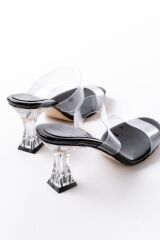 S-618 Siyah Rugan Çift  Bantlı Topuklu Kadın Terlik