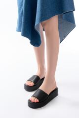 861-1033 Siyah Dolgu Topuklu Kadın Terlik