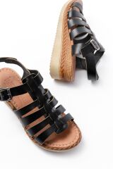 731-204 Siyah Hakiki Deri Dolgu Topuklu Günlük Kadın Sandalet