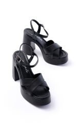 P-105 Siyah Çapraz Kalın Topuklu Kadın Sandalet