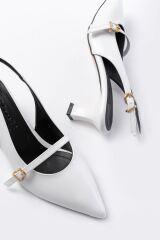 H-470 Beyaz Rugan Baret Tokalı Arkası Açık Günlük Kadın Sandalet