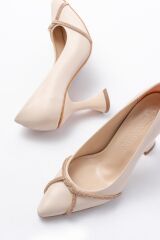 K-10 Bej Günlük Sarmal Taşlı Topuklu Kadın Ayakkabı