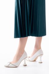 K-10 Beyaz Günlük Sarmal Taşlı Topuklu Kadın Ayakkabı