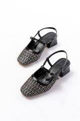 720 Siyah Desenli Arkası Açık Günlük Kadın Sandalet