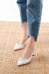 İNF-4500 Beyaz Rugan Günlük Arkası Açık Fiyonklu Topuklu Bayan Ayakkabı