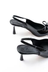 İNF-4500 Siyah Rugan Günlük Arkası Açık Fiyonklu Topuklu Bayan Ayakkabı