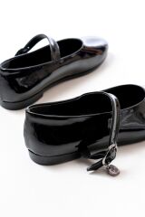 İNF-324 Siyah Rugan Baretli Tokalı Günlük Kadın Babet