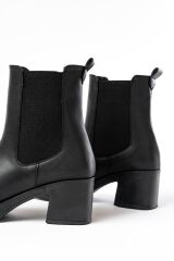 5109-3056 Siyah Lastikli Kalın Topuklu Günlük Kadın Bot