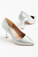 K-114 Gümüş Pul Desenli Sivri Burunlu  Topuklu Kadın Ayakkabı