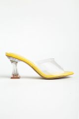 S-619 Sarı Rugan Şeffaf Bantlı Şeffaf Topuklu Yuvarlak Burunlu Kadın Terlik