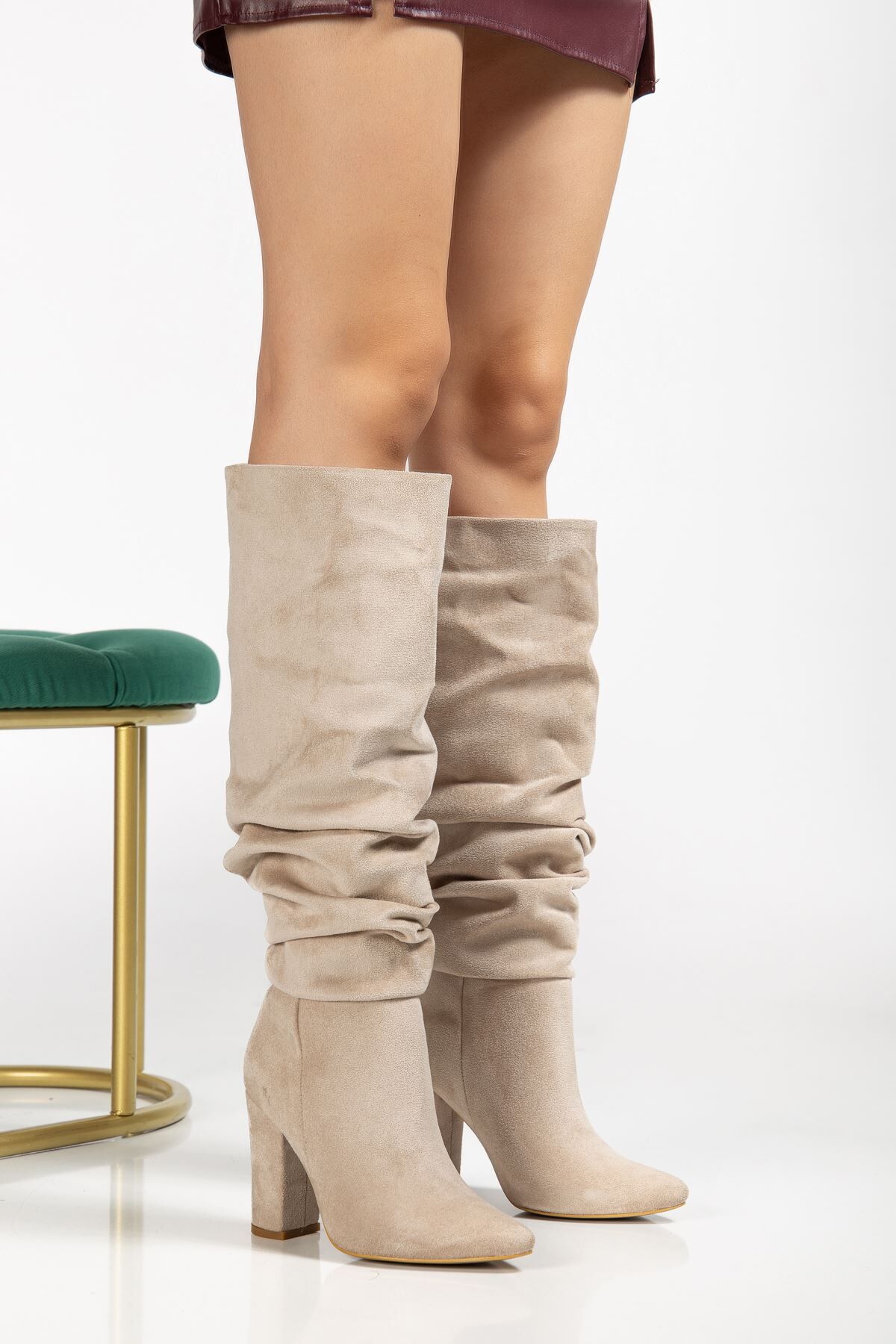4807 Bej Süet Sivri Burun Körüklü Kalın Topuk Günlük Kadın Çizme