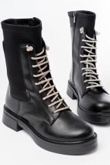 02-2006 Siyah Bağcıklı Fermuarlı Günlük Kadın Bot