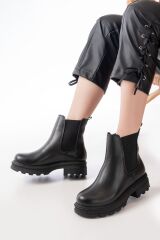 745-2137 Siyah Kalın Taban Lastikli Günlük Kadın Bot